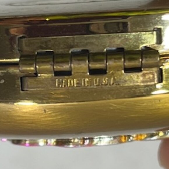 VTG Gold Tone Brass Monogramed Germaine Monteil Oval Powder Compact 2.5" - Picture 9 of 12